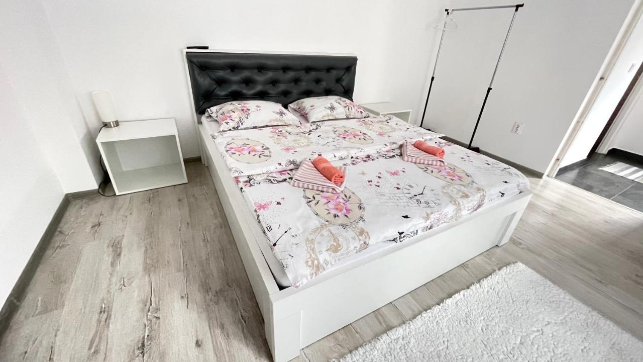 Apartament Linistit / Cozy Apartment Câmpulung Moldovenesc Dış mekan fotoğraf